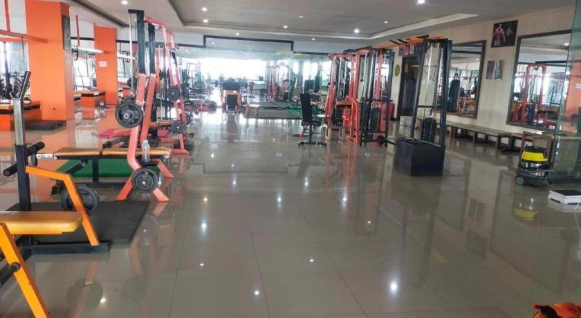 City Hotel Tasikmalaya Buitenkant foto